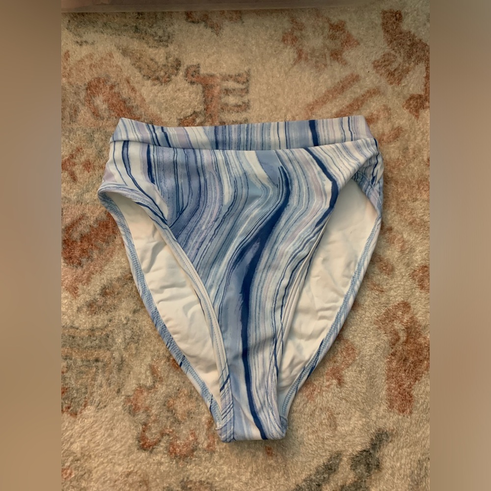 NWT L*Space Marble Frenchi Bitsy Bottom
